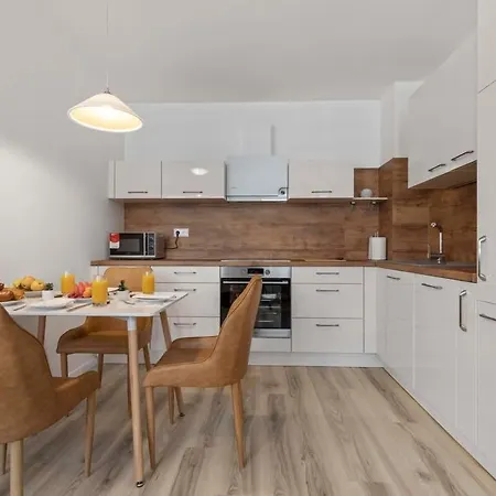 Be A Neighbour To The President Apartament Bratysława